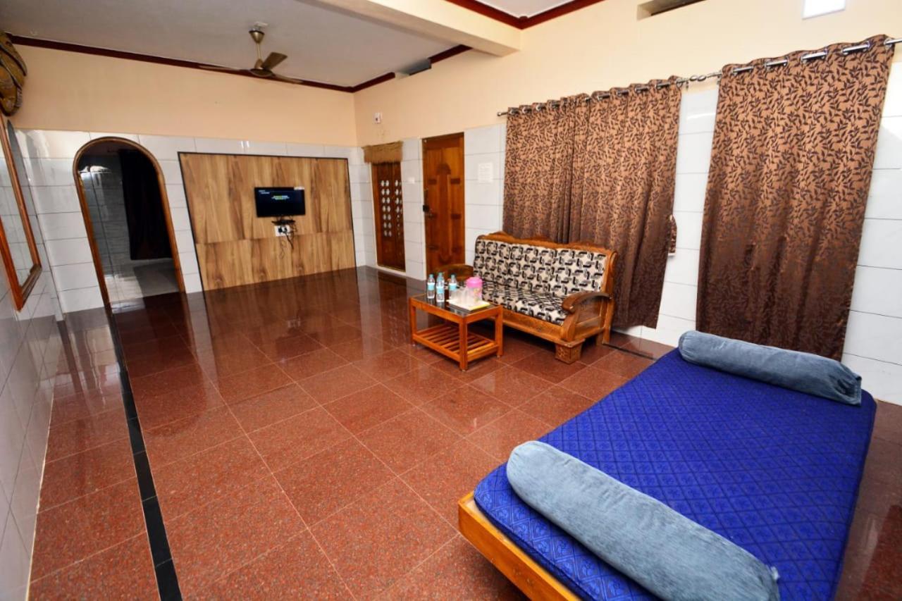 Nethrani Residency Hotel Mavalli Luaran gambar